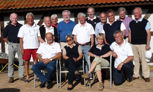 Gruppenbild der Teilnehmer am 1. RRK-Golfturnier 2009