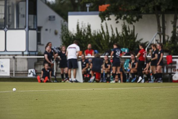 h9461hockey.jpg