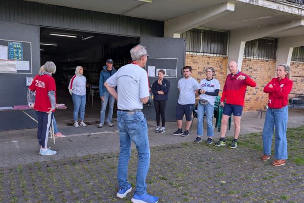 1 Intruktion der Helfer.jpeg
